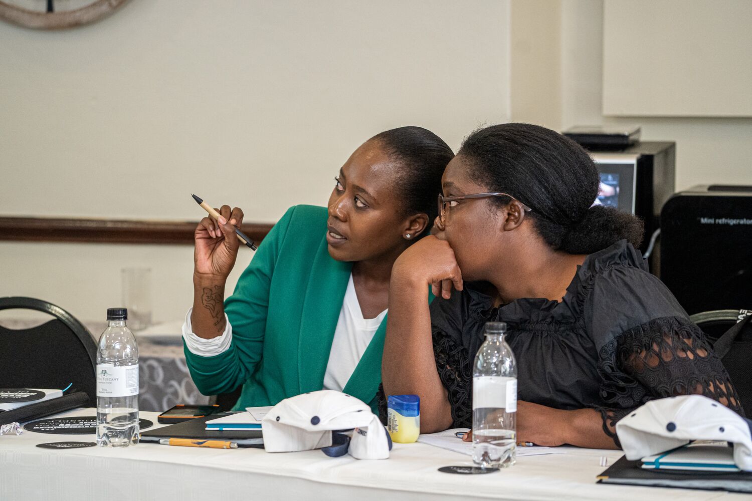 An employee asking a question from the audience